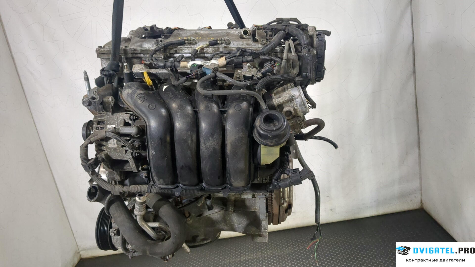 Двигатель Toyota Auris E15 2006 - 2012 1ZR-FAE 1.6 л., Бензин, Инжектор, артикул 8866161